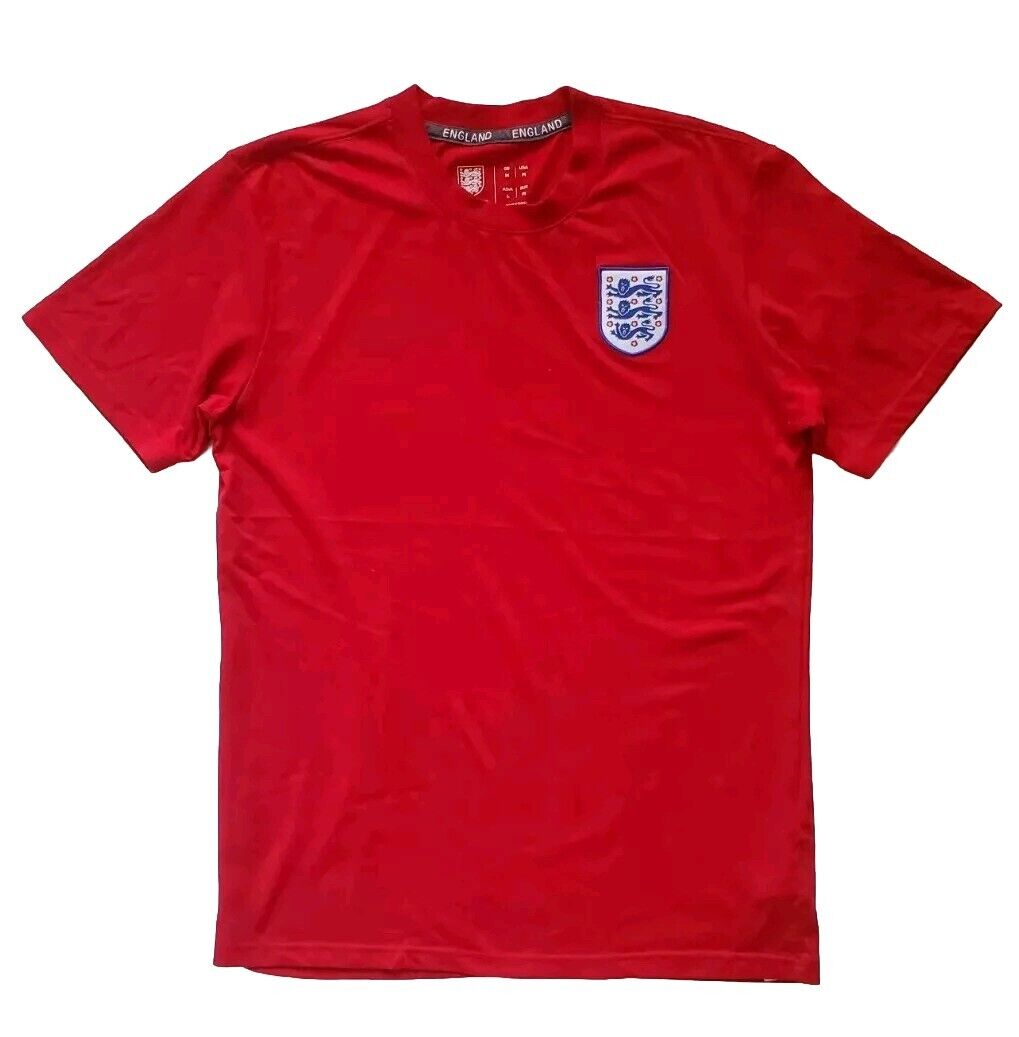 Official ENGLAND Football T Shirt Mens M Red National Team Crest Logo Badge