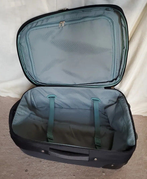 INFINITY CABIN SUITCASE Hybrid 2 Wheels Lock Expandable Only Used Once Was £135